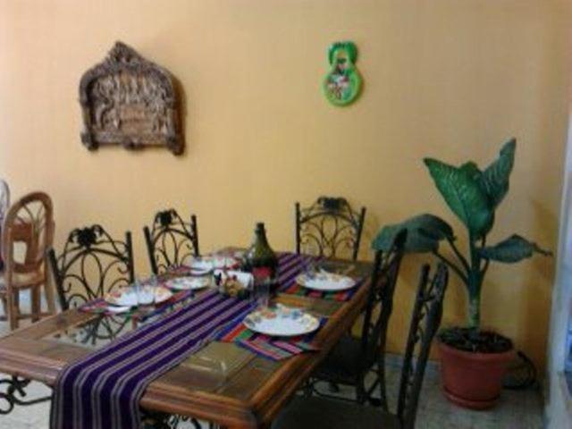 Hostal Dona Marta San Salvador Buitenkant foto