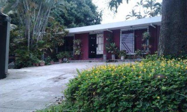 Hostal Dona Marta San Salvador Buitenkant foto